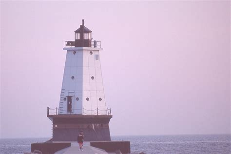 Ludington North Breakwater Light Photograph By Herbert Gatewood Fine