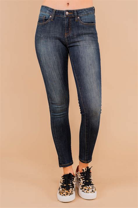 Classic Dark Wash Skinny Jeans - Medium Rise – Shop The Mint