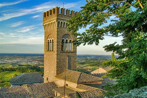 Bertinoro la città del vino e dellospitalità Travel Emilia Romagna