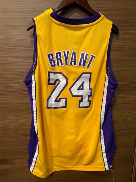 Kobe Bryant Jersey, Men's Fashion, Activewear on Carousell