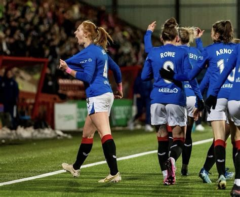 Jo Potter The Lioness Who Is Revolutionising The Rangers Womens