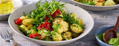 Gnocchi Salat Mit Tomaten Und Pesto Rezept Lidl Kochen