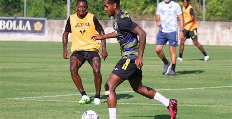 Pre Campionato Alle Test Col Bastia Convocati Per Baroni