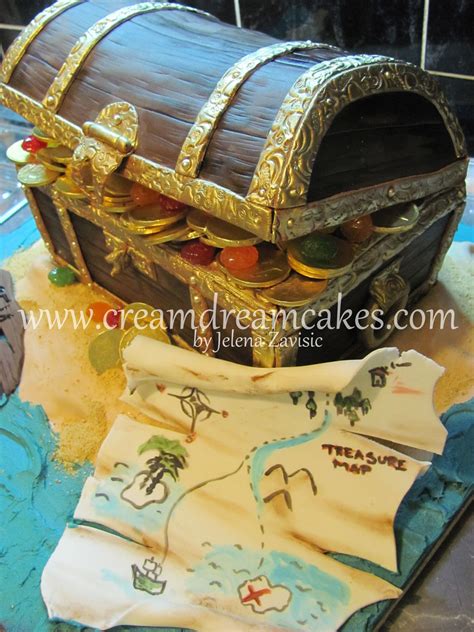 Treasure Chest Cake - CakeCentral.com