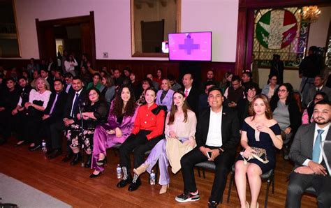 Entrega Maru Campos Premio Estatal De La Juventud