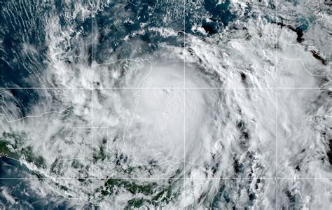 Atlantic Hurricane Season Starts June 1 Heres What Forecasters Are