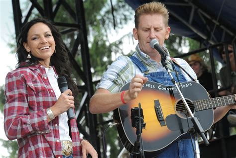 Joey Feek Cancer Update Rory Feek Pens Touching Post About Wife’s Bravery Says She Can No