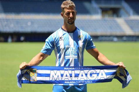 Fotos El Málaga presenta cinco fichajes de una tacada