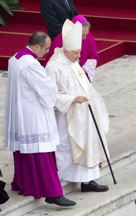 Vid O Le Pape M Rite Benoit Xvi Joseph Ratzinger Lors De La Messe