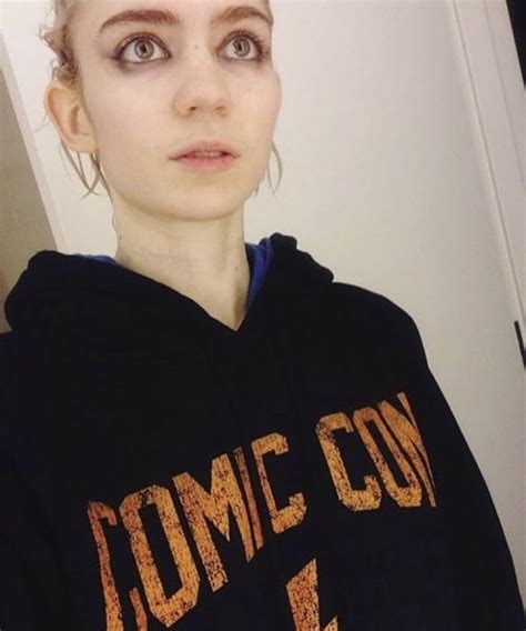 Pin By Robinmoreno On Grimes Claire Boucher Grimes Grimes Music