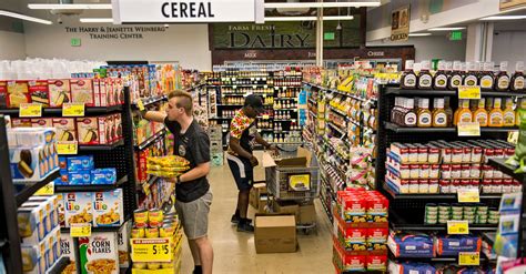 The Freshest Ideas Are in Small Grocery Stores - The New York Times 