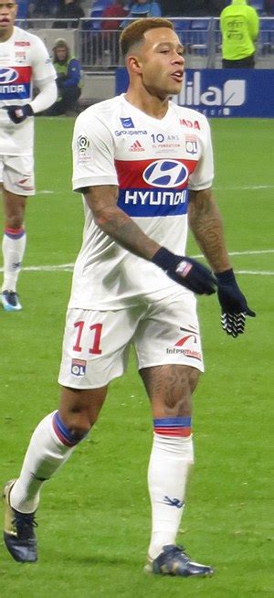 Memphis Depay Wiki Wife Net Worth Age Height Girlfriend And Biography