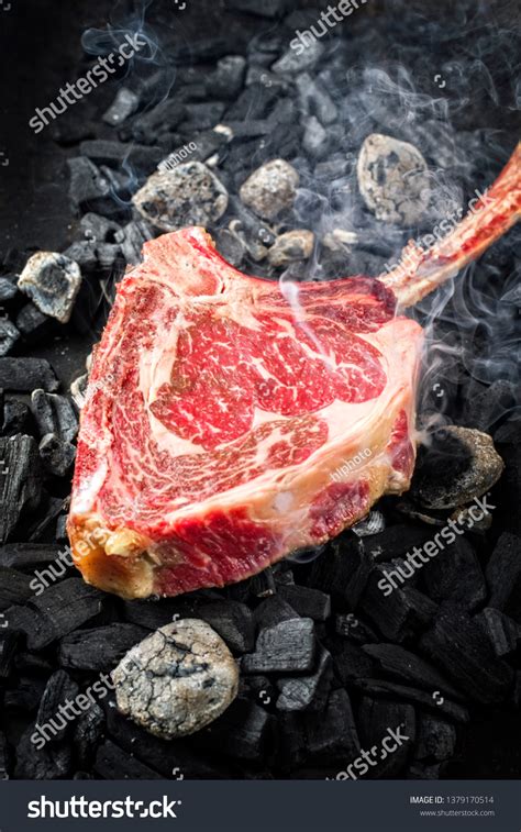 Wagyu Tomahawk Raw Images Stock Photos Vectors Shutterstock