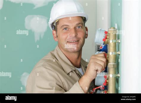 Hvac Servicing Hi Res Stock Photography And Images Alamy