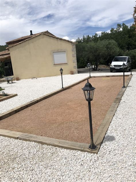 Kit terrain de pétanque à Maisons Laffitte King Matériaux