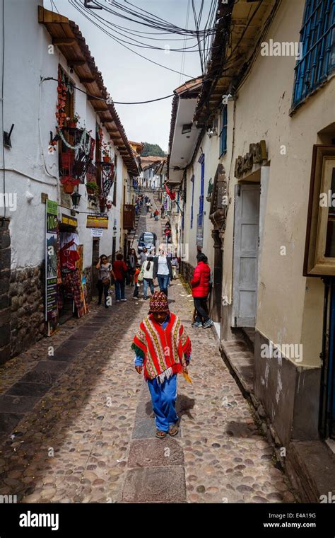 Escena De Una Calle En El Barrio De San Blas Cusco Per Am Rica Del