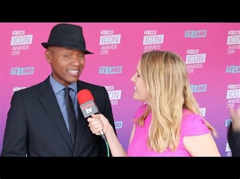 Javier Colon Talks Adam Levine New Album And The Voice Video Dailymotion