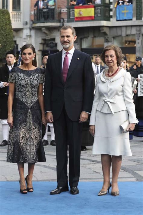 El Look M S Arriesgado De Letizia En Los Premios Princesa De Asturias