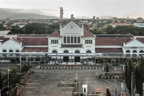 Foto Mengenal Stasiun Cirebon Yang Telah Ditetapkan Sebagai Bangunan