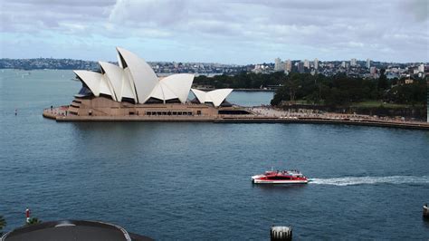 Solve Sydney Opera House Jigsaw Puzzle Online With 144 Pieces