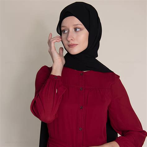 Baju Merah Maroon Cocok Dengan Jilbab Warna Apa Ya Ini Pasangan