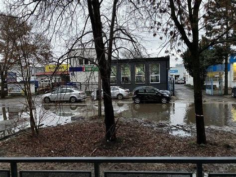 Młodnicka Do kogo należą dziury w drodze Uliczkę po każdym deszczu