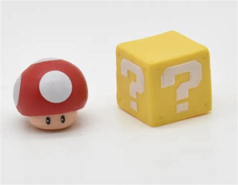 SUPER MARIO BROS Red Mushroom Question Mark Block 1 PVC Figures