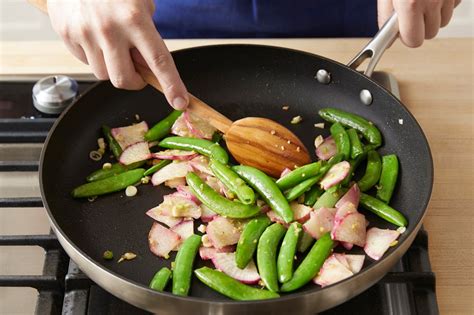 Recipe Beef Teriyaki Stir Fry With Sugar Snap Peas And Lime Rice Blue Apron