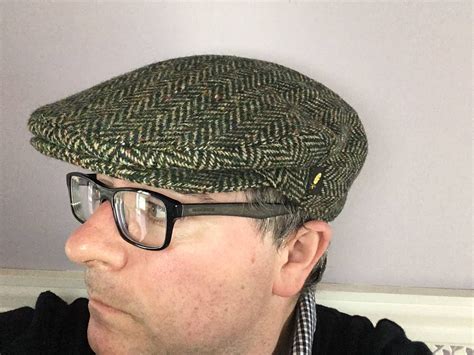 Authentic Donegal Tweed Irish Flat Cap Herringbone Light Green Cap