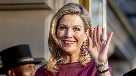 Koningin Máxima kiest doorschijnende look op Bevrijdingsdag 2024