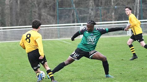 Football Amateur Résultats Buteurs Réactions Revivez La Journée De Régional 2