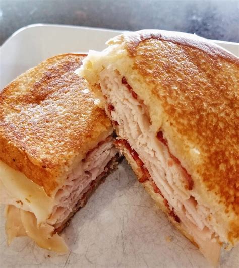 The Easiest Turkey Bacon Grilled Cheese Sandwich Mommythrives