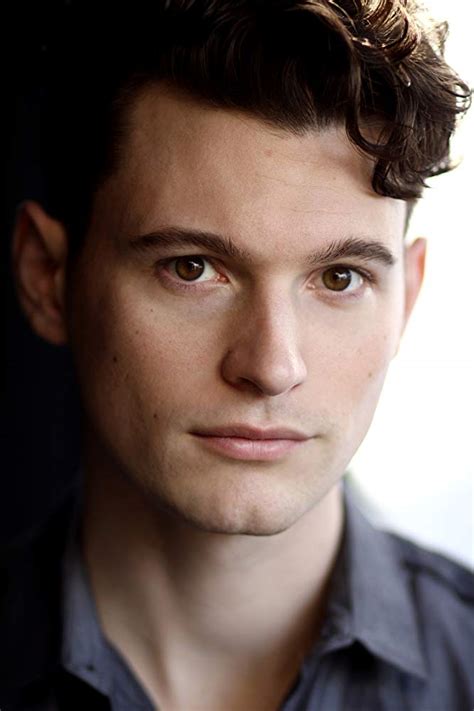 Bryan Dechart (Connor from Detroit: Become Human) : r/LadyBoners