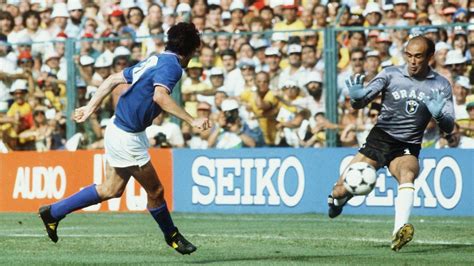 Coupe Du Monde Avec Litalie Ballon Dor En 1982 Paolo Rossi était