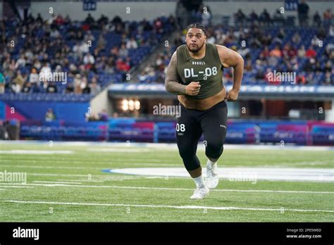 Baylor Defensive Lineman Siaki Ika Runs A Drill At The Nfl Football