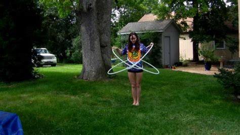 Hula Hoop Tricks :: Hula Hooping Headquarters