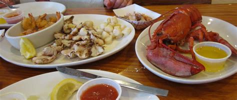 Dixie Crossroads - Titusville, FL | Review & What to Eat