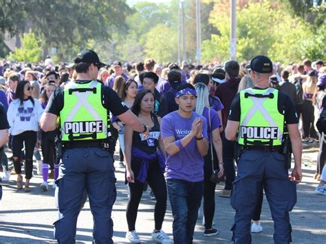 Western Homecoming Excited Students Nervous Neighbours London Free