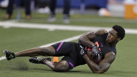 Combine Workout In Photos Wide Receivers