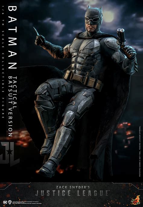 Preview Hot Toys Tactical Suit Batman The Batman Universe