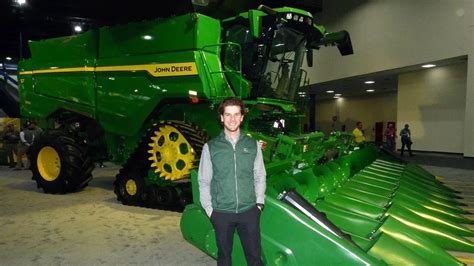 John Deere Introduces New S7 Series Combines at Commodity Classic ...