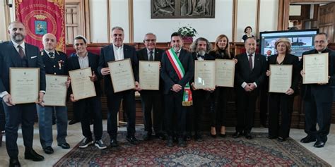 A Reggio Si Rinnova La Tradizione Del San Giorgio D Oro Consegnate 11