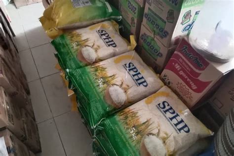 Beras SPHP 5 Kg Langka Di Malang Pedagang Jual Eceran