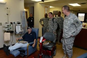 JMC Commander visits veterans at Iowa City VA Medical Center | Article ...