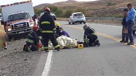 Una Camioneta Mordi La Banquina Y Volc En La Ruta En Cercan As A