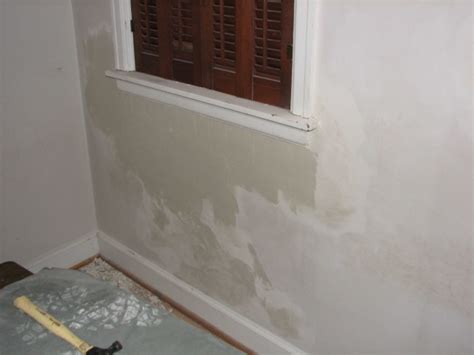 How To Fix Bubbled And Cracked Paint Before Painting Walls Dengarden