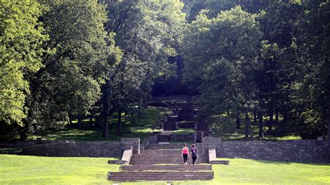 Nashville outdoor things to do on Thanksgiving day