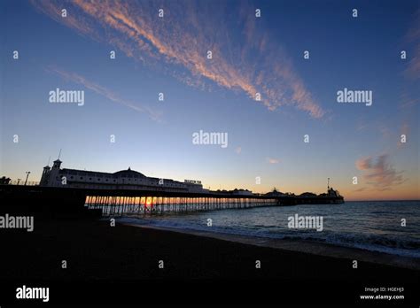 Brighton Palace Pier Sunrise East Sussex Stock Photo Alamy