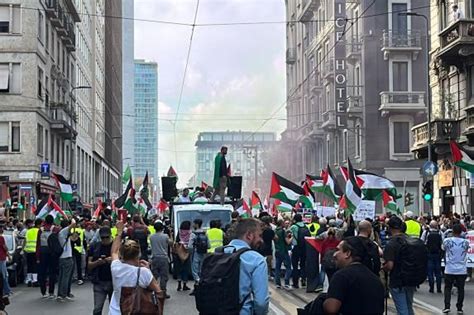 Le Immagini Del Corteo Pro Palestina A Milano Corriere It