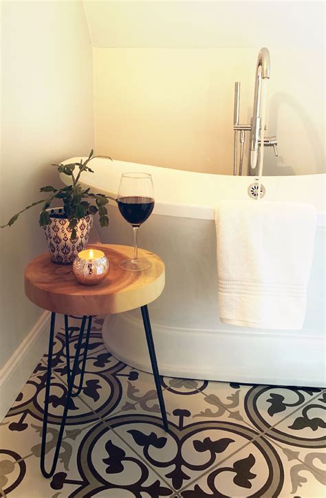 wood accents in a black & white bath | Wood accents, Black white ...